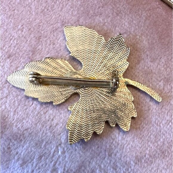 Vintage Orange Copper Maple Leaf Gold Tone Enamel Brooch Pin With Textured Back - Picture 3 of 9
